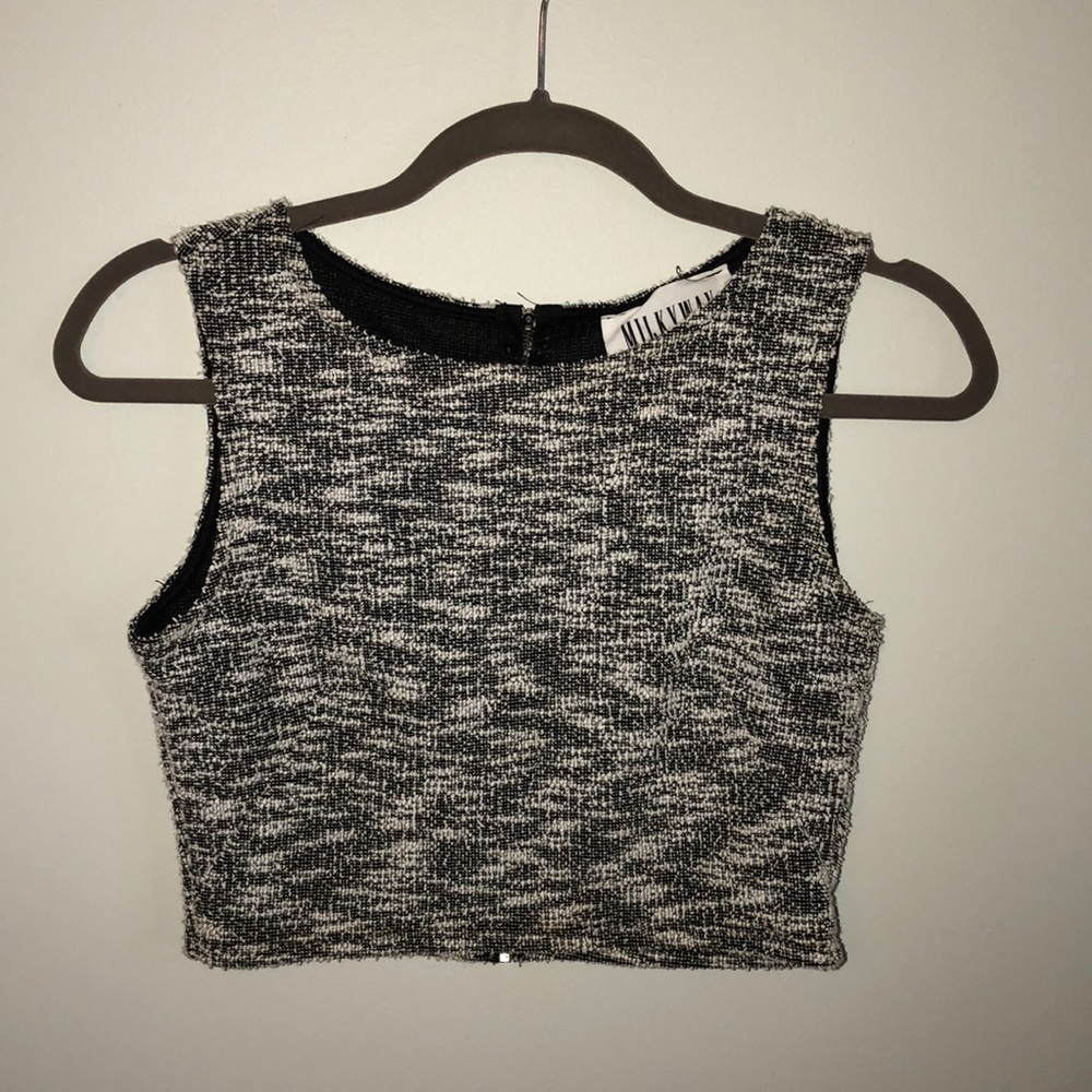 Cute crop top with zipper back